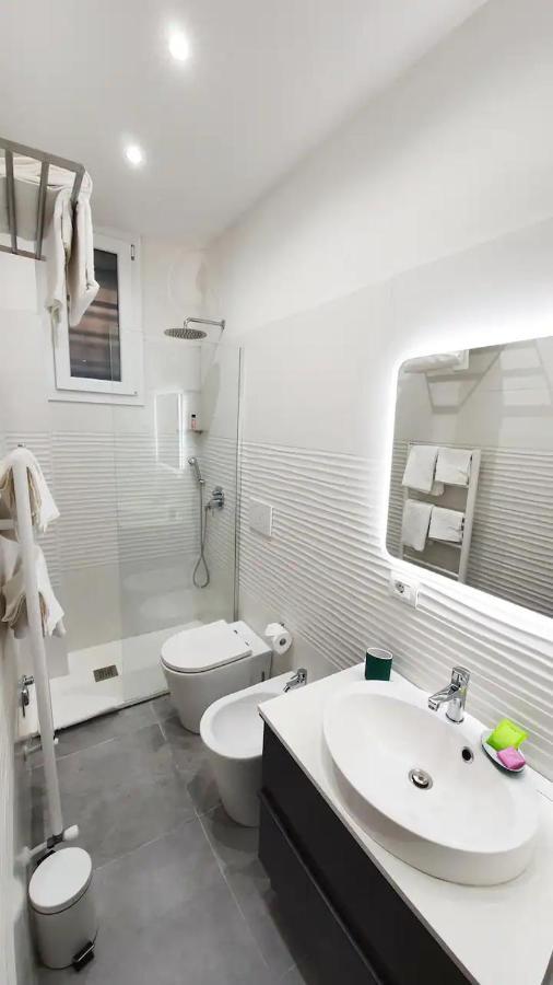 Fiera Station Apartment Болонья Экстерьер фото