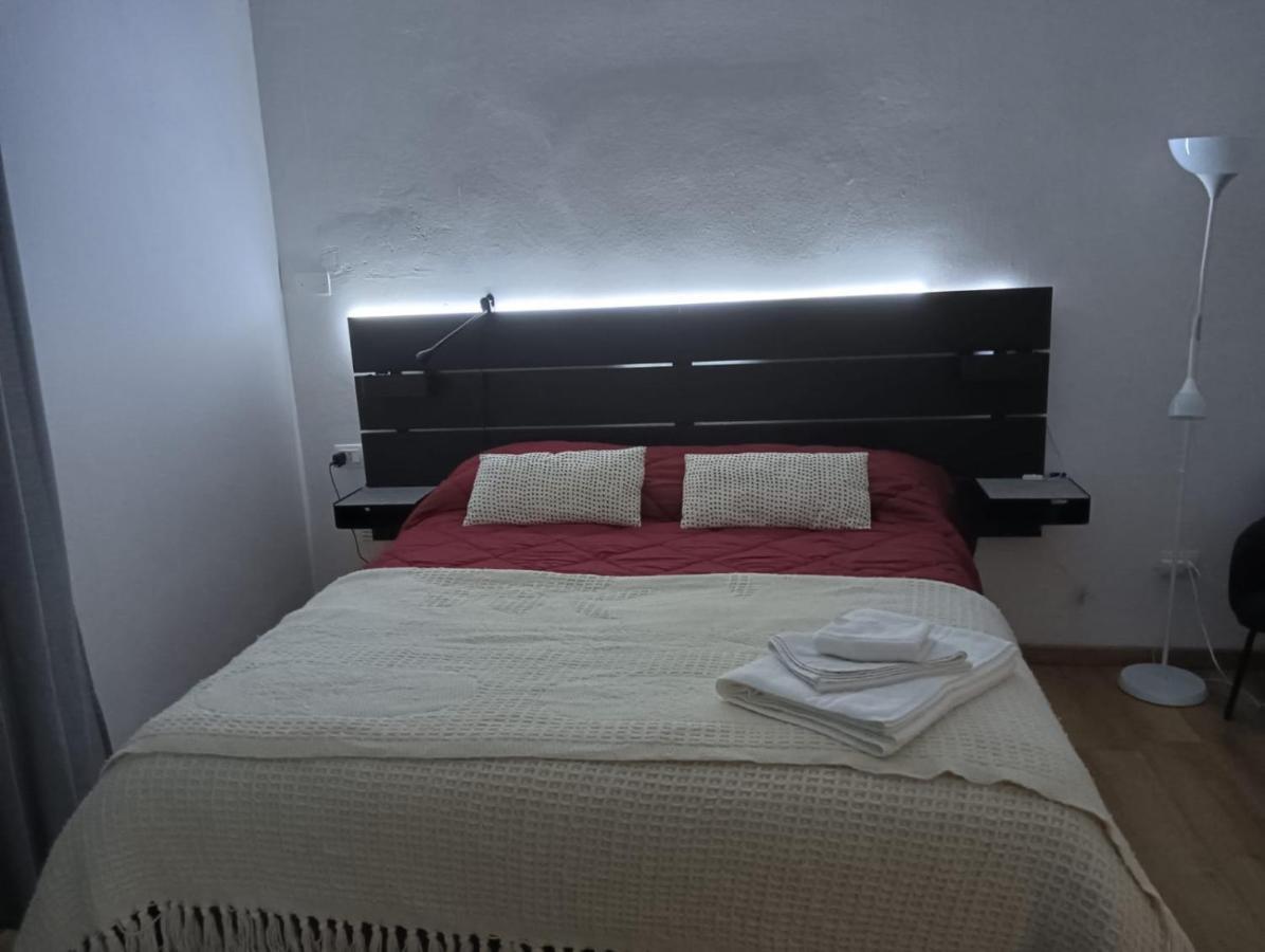 Fiera Station Apartment Болонья Номер фото